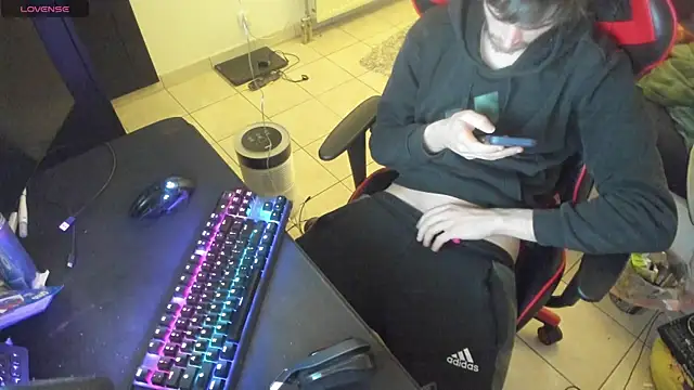 Snapshot of AnusPlayer chatting on 8, 12, 2024 AnusPlayer online show from 8, 12, 2024