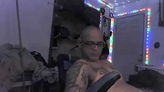 Buffshagswell online show from 19, 12, 2025