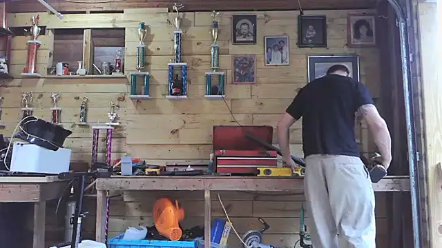 Buffshagswell online show from 4, 2, 2026