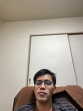 ryusei18570 online show from 4, 3, 2025