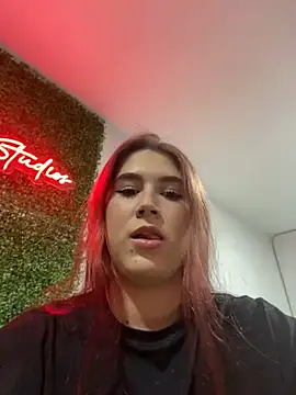 Jimena White  online show from 5, 2, 2025