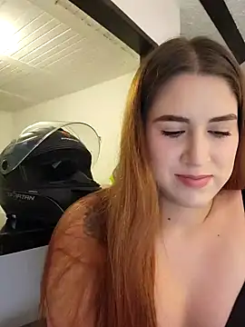 Jimena White  online show from 7, 10, 2025