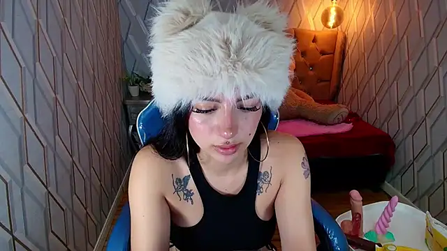 Angelchristix online show from 4, 6, 2026