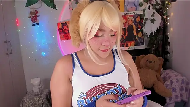 cutepie uwu  online show from 10, 1, 2026