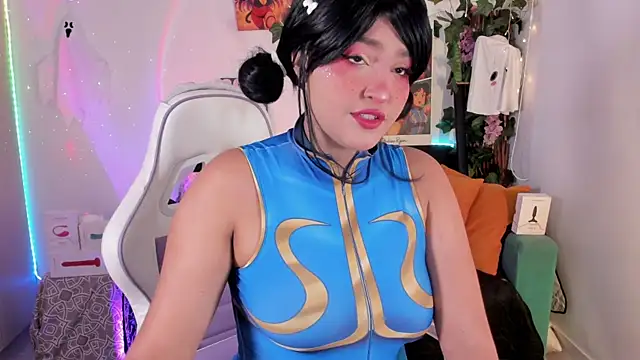 cutepie uwu  online show from 15, 10, 2025