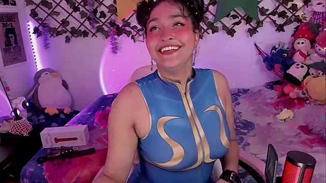 cutepie uwu  online show from 3, 12, 2024