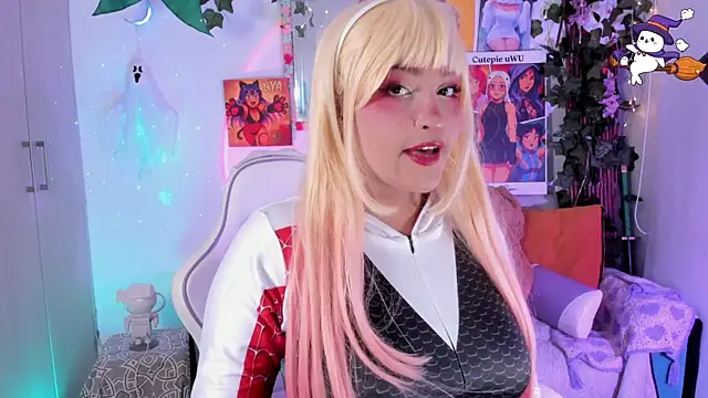 cutepie uwu  online show from 5, 12, 2025