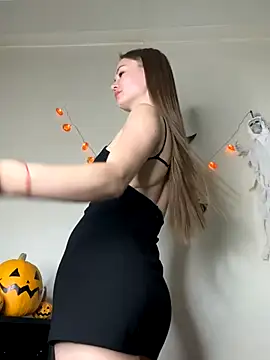 NickiLike online show from 23, 10, 2025