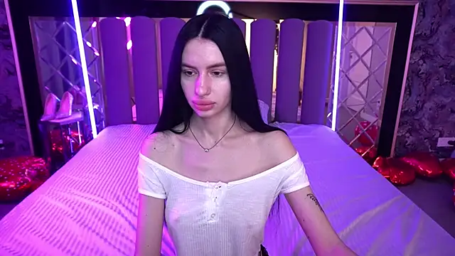 Snow WhiteeeX online show from 15, 2, 2026