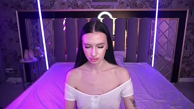 Snow WhiteeeX online show from 22, 3, 2026