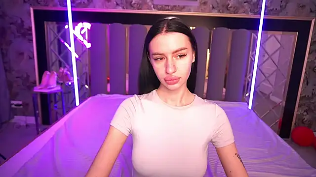 Snow WhiteeeX online show from 19, 3, 2026