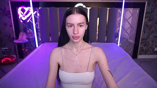 Snow WhiteeeX online show from 12, 4, 2026