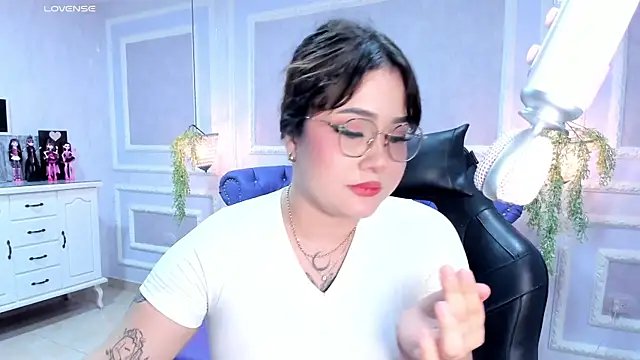 Snapshot of AHRI_LEE chatting on 12, 2, 2025 AHRI LEE online show from 12, 2, 2025