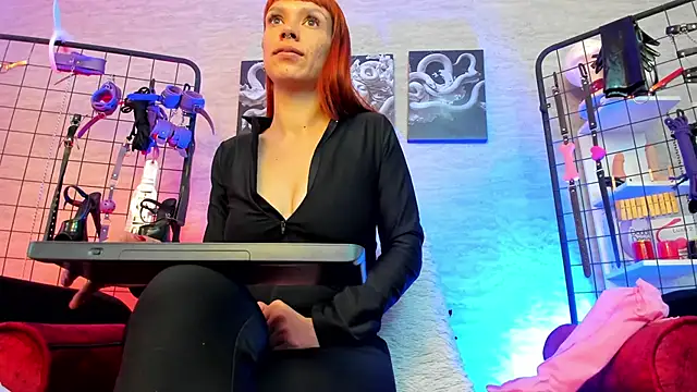 Snapshot of IvanaFetish chatting on 26, 9, 2025 IvanaFetish online show from 26, 9, 2025
