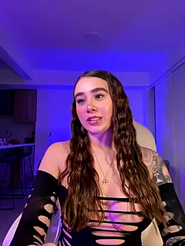 Snapshot of Lanataylor- chatting on 14, 9, 2025 Lanataylor- online show from 14, 9, 2025