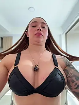Lanataylor- online show from 16, 7, 2026