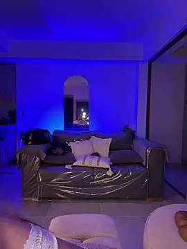 Lanataylor- online show from 19, 4, 2026