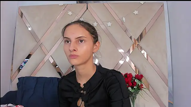 ninaht online show from 21, 11, 2025