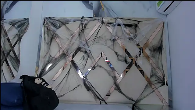 ninaht online show from 25, 10, 2025