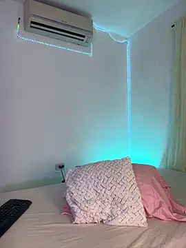 ninaht online show from 24, 2, 2026