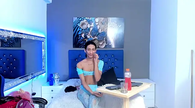 SofiaNaugthyxTS online show from 4, 3, 2025