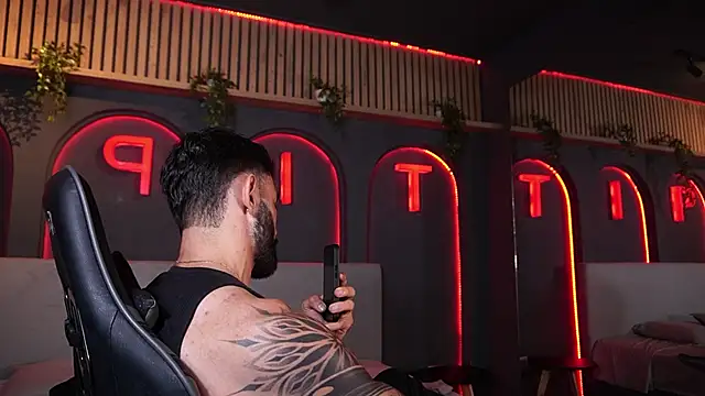 Austin bolt online show from 19, 4, 2026