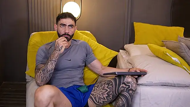 Austin bolt online show from 18, 4, 2026