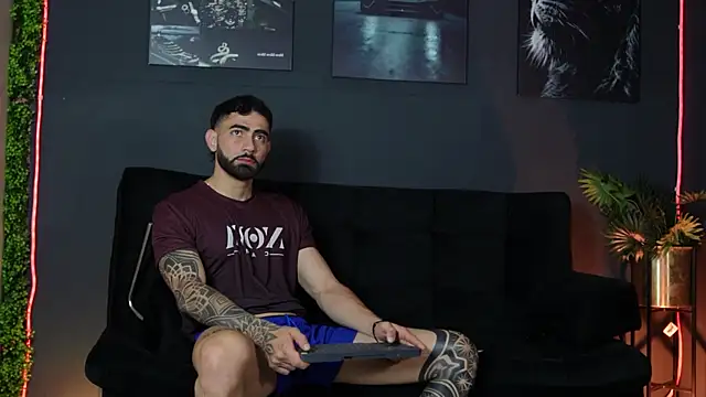 Austin bolt online show from 3, 12, 2025