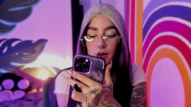 Alice woodville online show from 16, 9, 2025