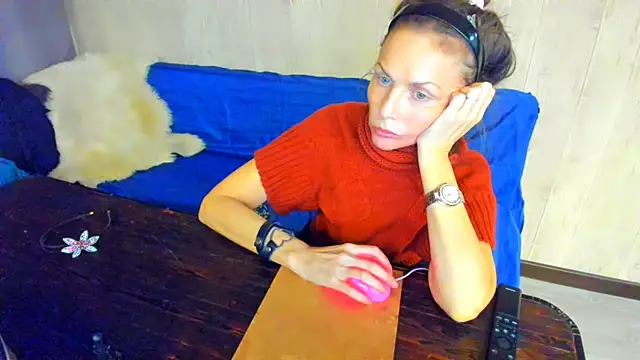 Elizabe th online show from 24, 7, 2026