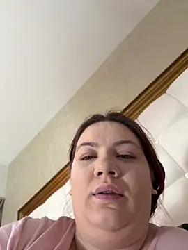 Snapshot of MelanieBrownn chatting on 11, 3, 2025 MelanieBrownn online show from 11, 3, 2025