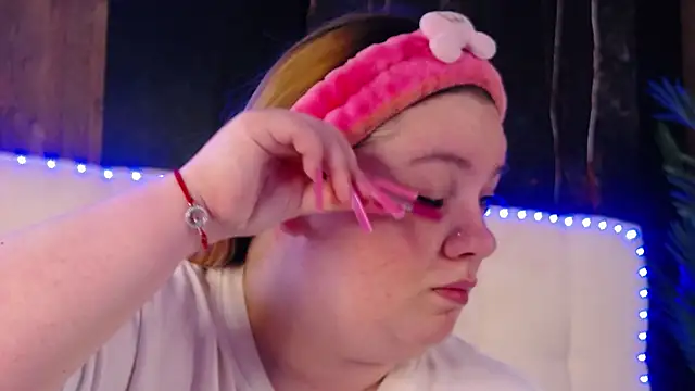 MelanieBrownn online show from 10, 3, 2026