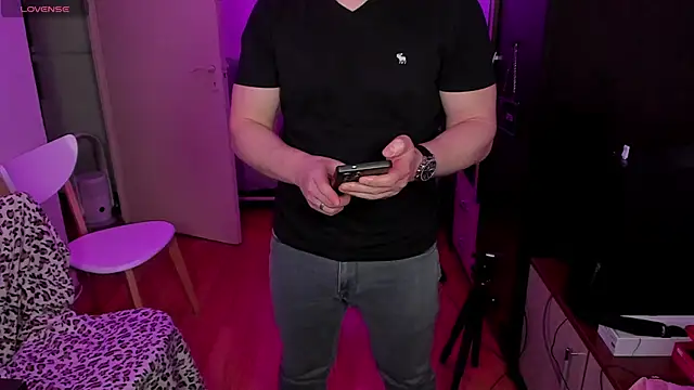 Michael Wolfborn online show from 21, 4, 2026