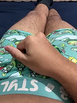 Snapshot of brit20yo chatting on 4, 12, 2025 brit20yo online show from 4, 12, 2025