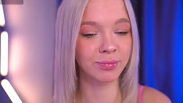  AlinaBailey online show from 21, 4, 2026