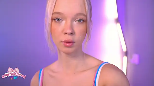 Snapshot of _AlinaBailey chatting on 11, 5, 2026 AlinaBailey online show from 11, 5, 2026
