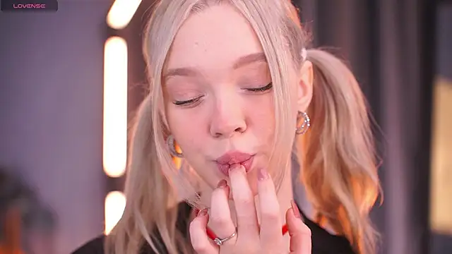  AlinaBailey online show from 2, 12, 2025