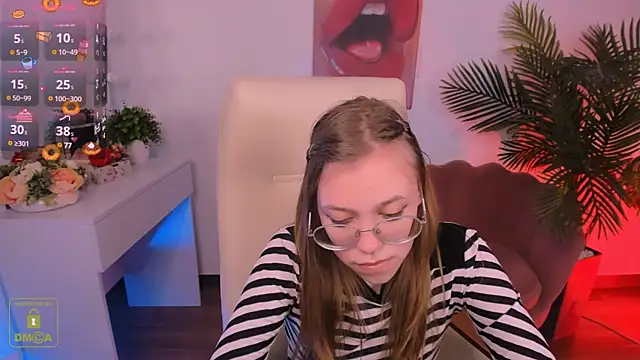 LayriantaVee online show from 13, 3, 2025