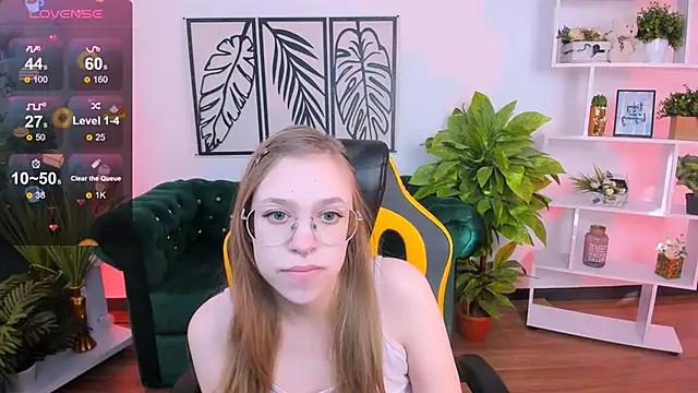 LayriantaVee online show from 23, 2, 2025