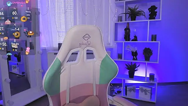 Snapshot of LayriantaVee chatting on 25, 3, 2026 LayriantaVee online show from 25, 3, 2026