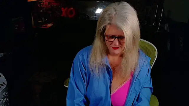 AliceHarlot online show from 8, 4, 2026