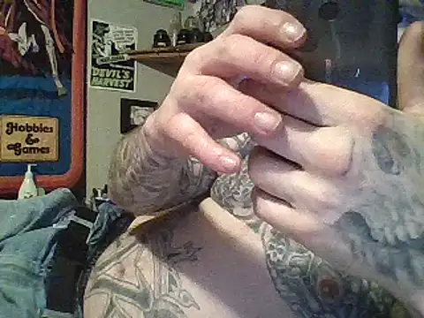 Snapshot of clitstitsandbongrips chatting on 17, 2, 2025 clitstitsandbongrips online show from 17, 2, 2025