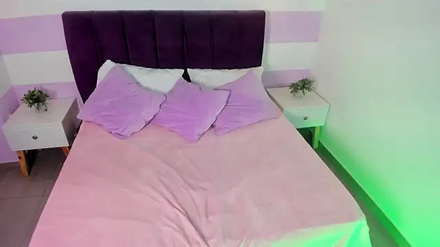 Scarlett  bell online show from 12, 2, 2026