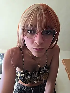 Snapshot of Dani_pegin chatting on 7, 7, 2026 Dani pegin online show from 7, 7, 2026