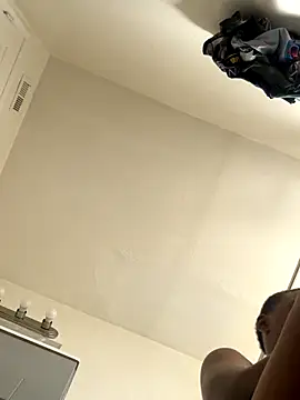 Snapshot of TransboyJay chatting on 7, 11, 2025 TransboyJay online show from 7, 11, 2025