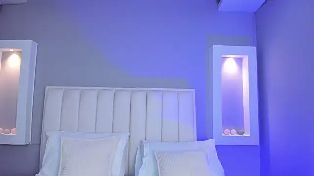 Snapshot of HannaPaola chatting on 17, 10, 2025 HannaPaola online show from 17, 10, 2025