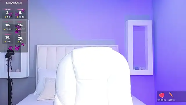 Snapshot of HannaPaola chatting on 9, 10, 2025 HannaPaola online show from 9, 10, 2025