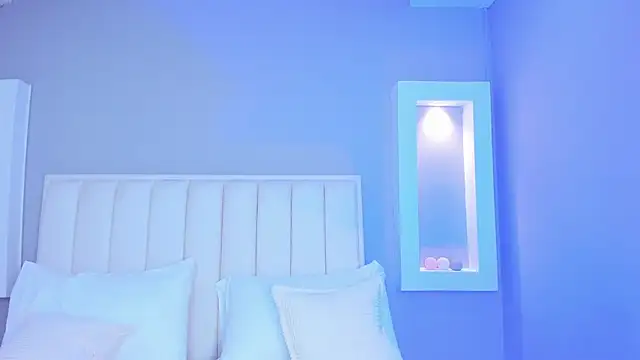 Snapshot of HannaPaola chatting on 7, 11, 2025 HannaPaola online show from 7, 11, 2025