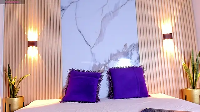 valentina lux online show from 11, 3, 2025