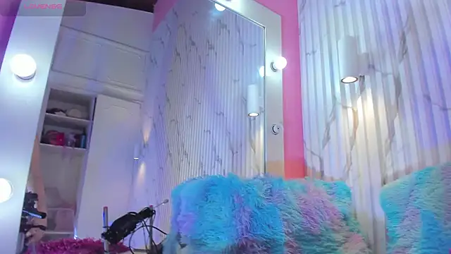 valentina lux online show from 13, 11, 2025